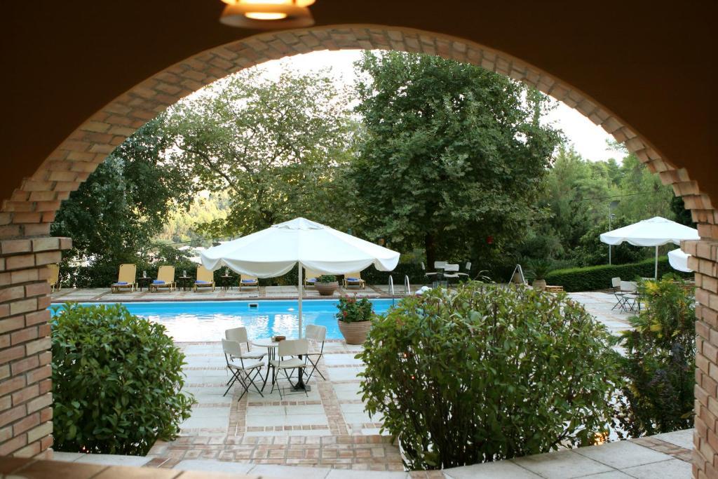 Hotel Antonios Ancient Olympia Bagian luar foto